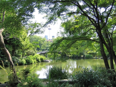 渉成園