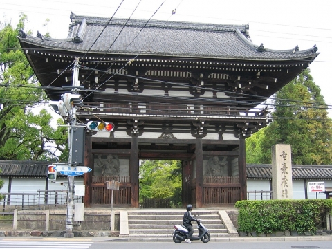広隆寺
