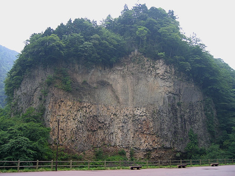巌立