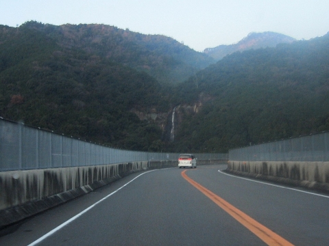 国道上から清滝