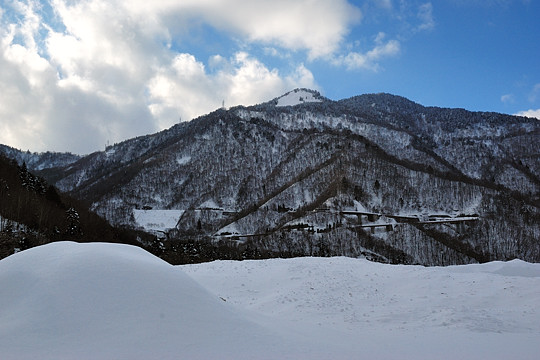 輝山