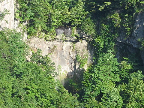 岩洞滝