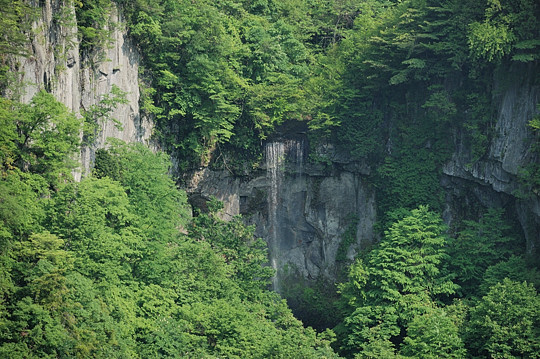 岩洞滝