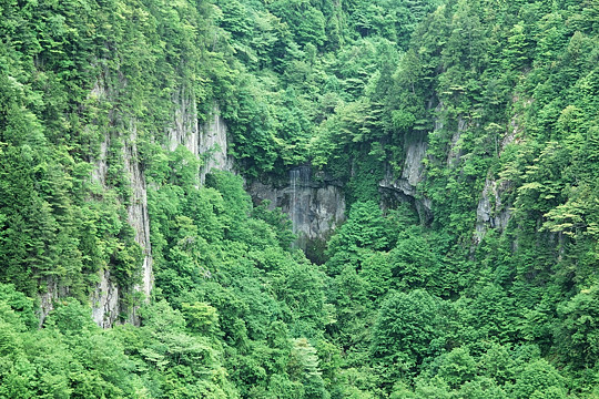 岩洞滝