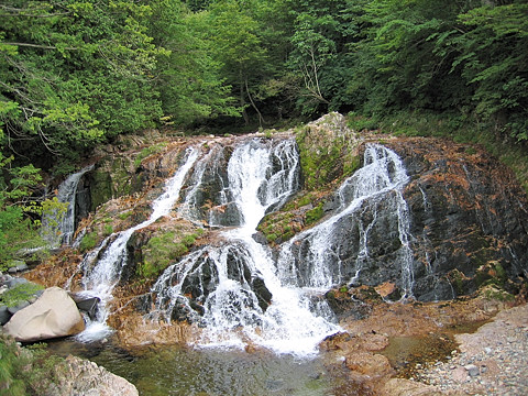 渇水時の魚帰滝