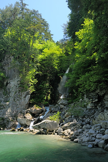 隠れ滝