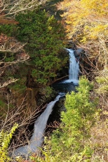 秋と夏の女男滝